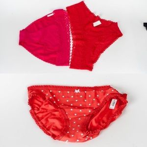 NWT ❤️3 pairs GAP LOVE underwear - sz large